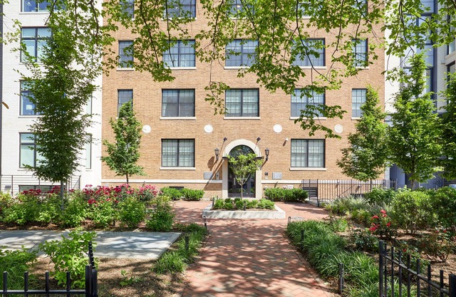 Sonder Callisto | Two-Bedroom Apartment w/ Balcony