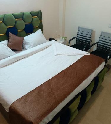 Soooper Hotel