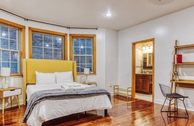 Sosuite | 2BR Apt w Shared W/D, En-Suite Baths