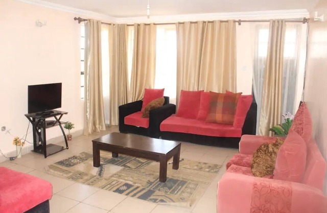 Spacious 3 bedroom all en suit Spacious 3 bedroom all en suit apartment.