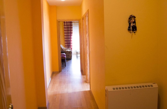 Spacious apartment of 120 Mtrs, with 3 bedrooms, 2 bathrooms, garage, very central