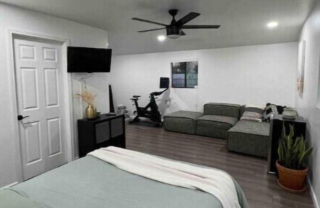 Spacious casita with pool/spa
