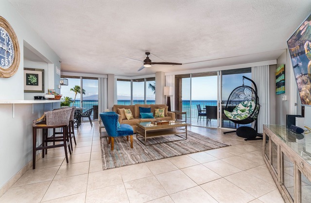 Spectacular Views Oceanfront Corner Royal Kahana 2Bd Hotel zone Safe to Book.