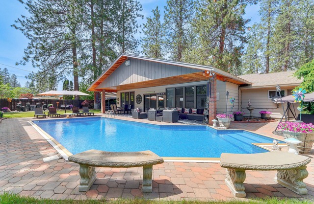Spokane Valley Vacation Rental w/Shared Pool!
