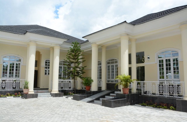 Springs Sparadise Hotel