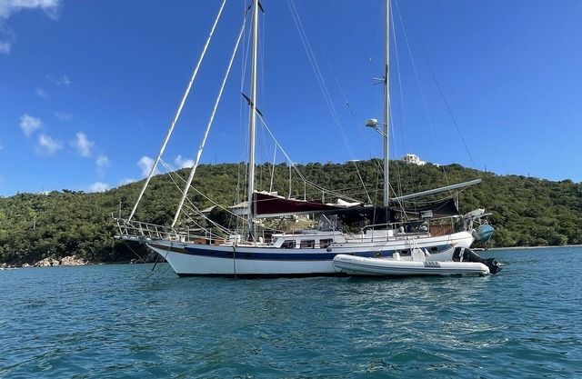 Stay on a Classic Sailboat INCL Breakfast Dinner drinks water toys