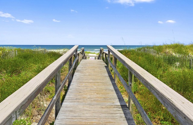 Steps to Sand, HEATED Pool, Private Access, Deck, Grill, Walk to Restaurants, $300 in Free Tickets!