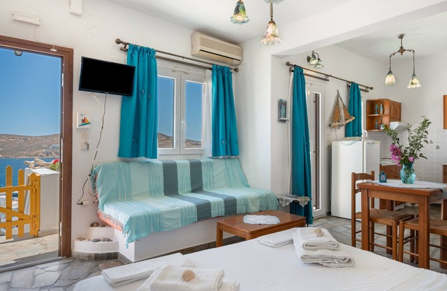 Studio Apartment 'Agnadi' with Sea View, Balcony and Air Conditioning