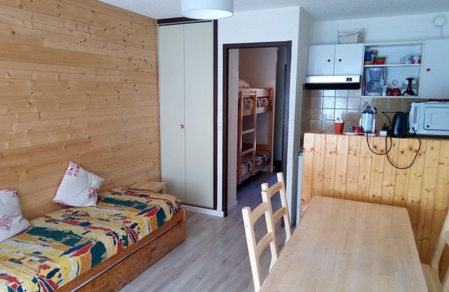 Studio cabin in the center of the resort