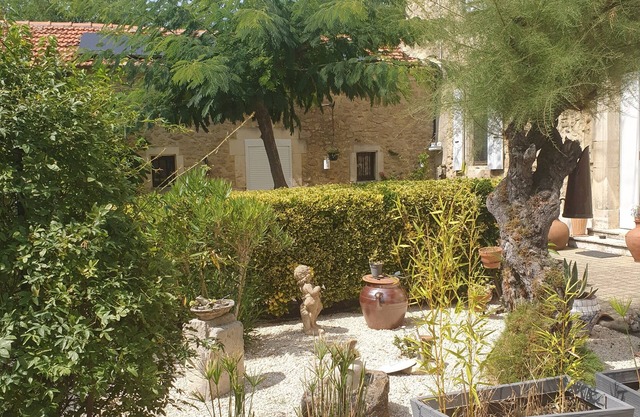 Studio Meublé Avec Cour Dans Propriété à la Campagne