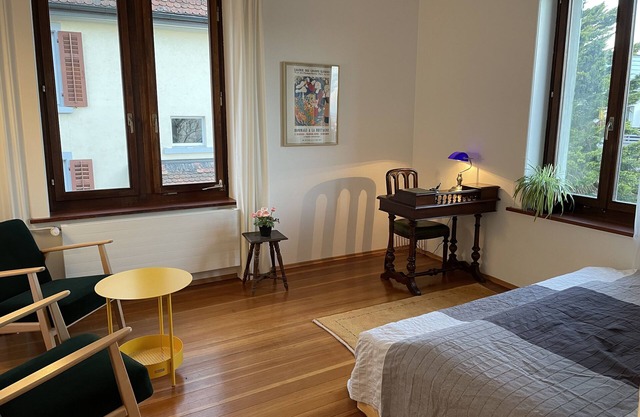 Studio with double bed, kitchen and bathroom/WC