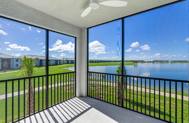 Stunning 3/2 Condo in newly built community in Babcock National