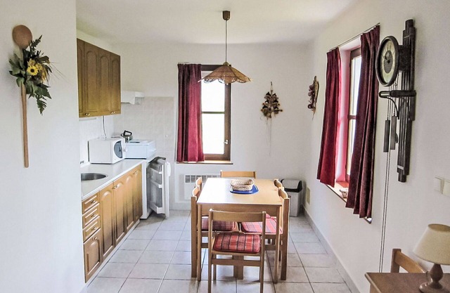 Stunning private villa for 8 people with pool, WIFI, TV, patio and panoramic view