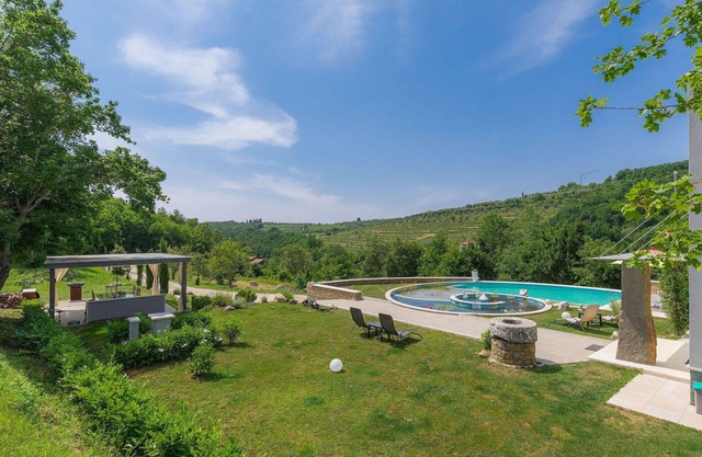 Stunning private villa for 6 people with private pool, A/C, WIFI, terrace and pets allowed