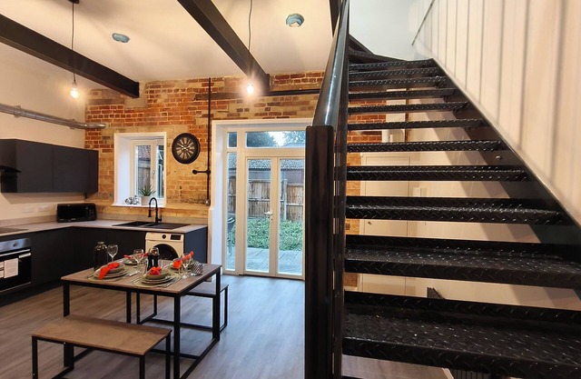 Stylish Home in Thetford City Centre Near A11 & Forest