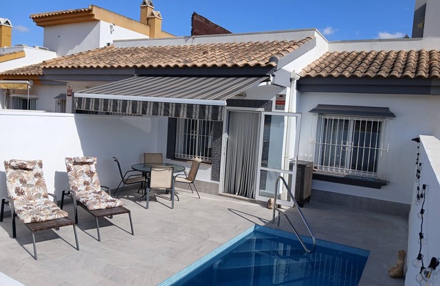 Sucina 2 Bed walking distance of tow