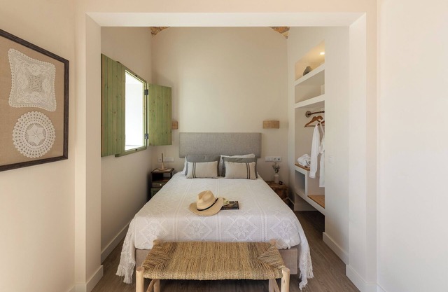 Suite 5- Standard Double Suite