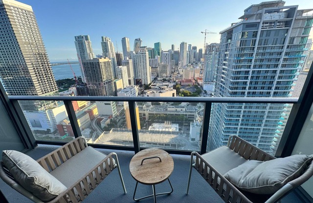Suite at Gale Residences in Downtown Miami - Great view