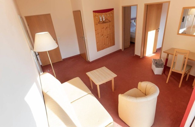 Suite Family 50 5-9 Nächte ÜF + Smart Kitchen - Apart & Suiten Hotel Weiden