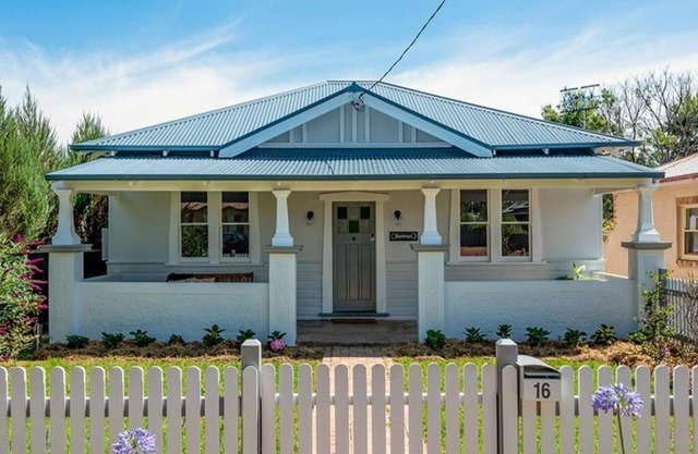 Sunny Federation Charm in Central Mudgee at Bunbinya