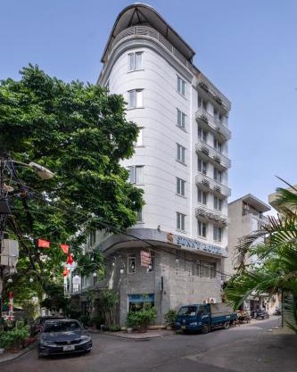 Sunny Hotel