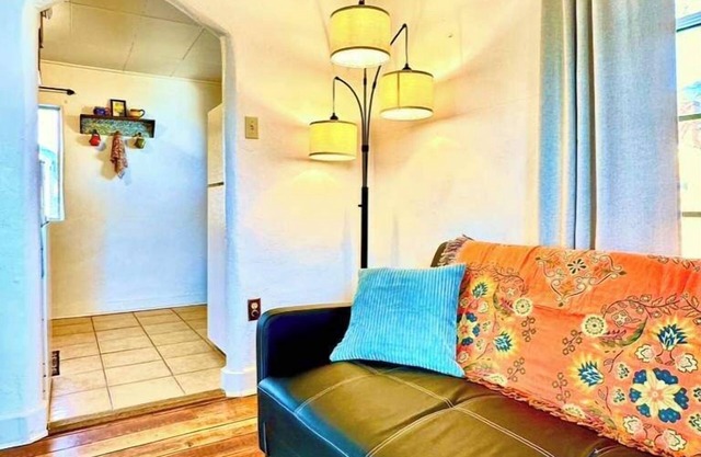 Sunny Southwest Casita!