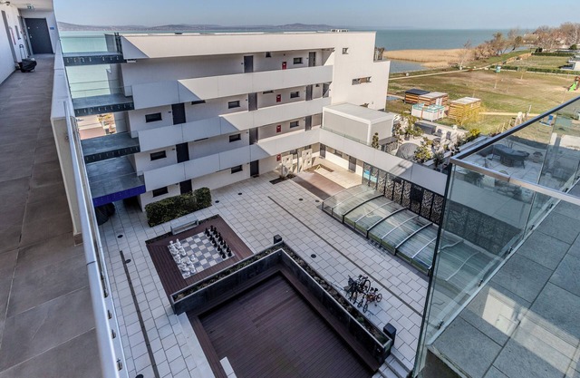 Sunset Resort 409 With Pool, Fonyód, Hungary