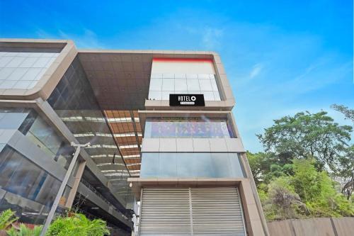 Super Hotel O Ugat Canal Surat Formerly Royal Orbit