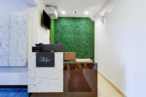 Super Hotel SRH luxury Rooms Near Rail Nilayam, NCL.
