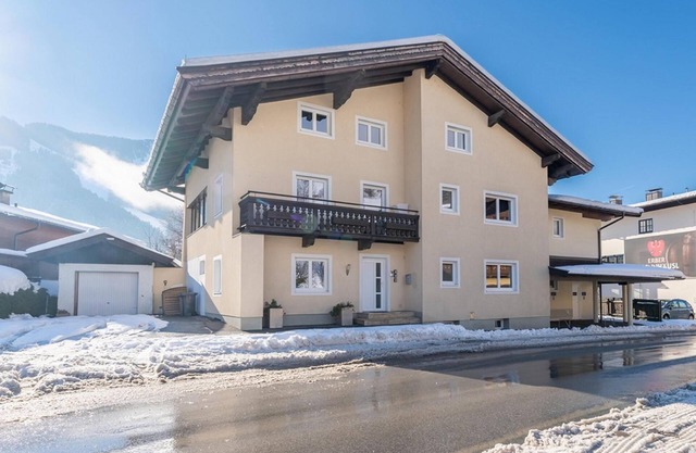 Superb house, modernly furnished near ski lift