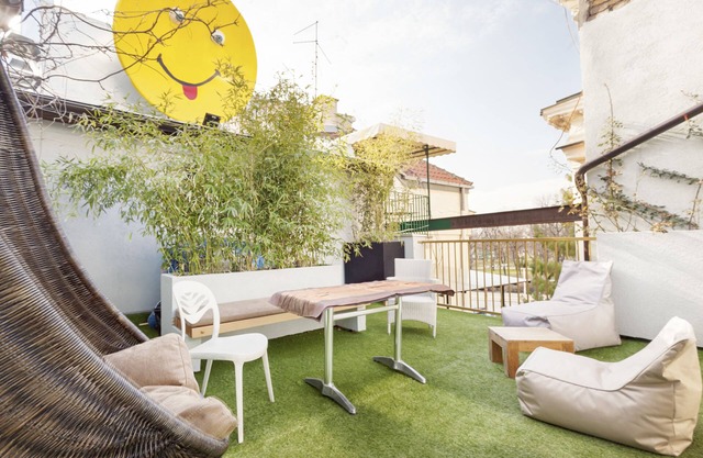 SuperB Luxury Suites