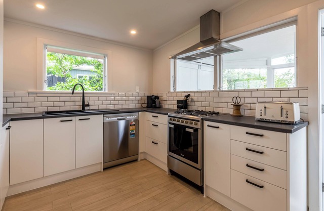 Surrounded by nature, The Urban Villa in Ponsonby offers an indoor/outdoor terrace.