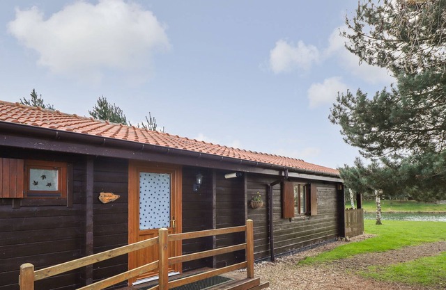 TAWNY LODGE, pet friendly, with a garden in Bardney