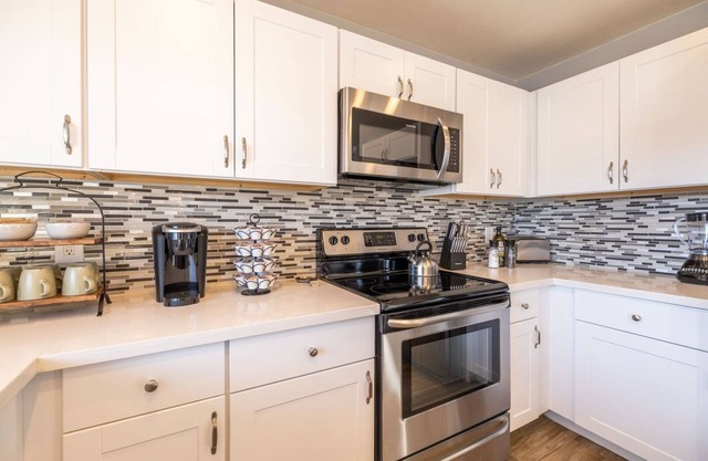 Tempe Vaughn 3 Bedroom Home by RedAwning