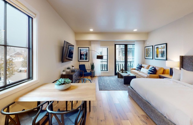 Teri's Corner Crest Village Studio Condo - Modern Condo | Juliette Balcony
