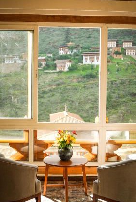 The 33rd Executive Suites