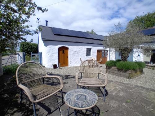 The Barn Square Island