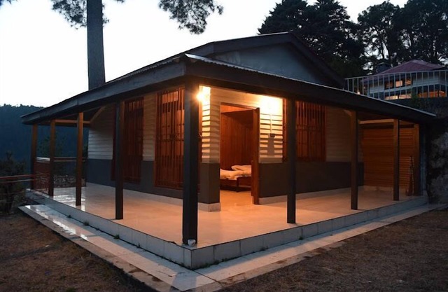 The Batrasi Dak Bungalow