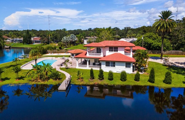 The Belleair Estate - Incredible Waterfront Home
