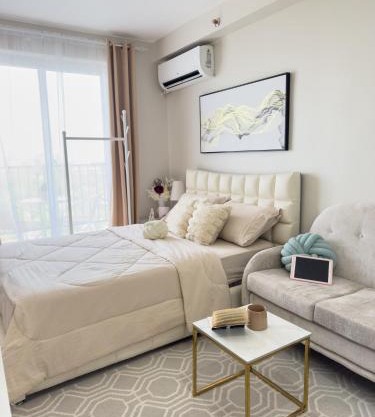 The Cozy Clouds Staycation