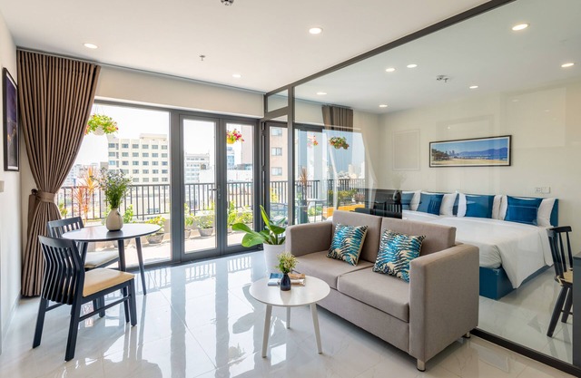 The Home Hotel & Apartment