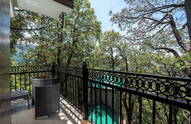 The Pine Retreat - Mall Road Dalhousie