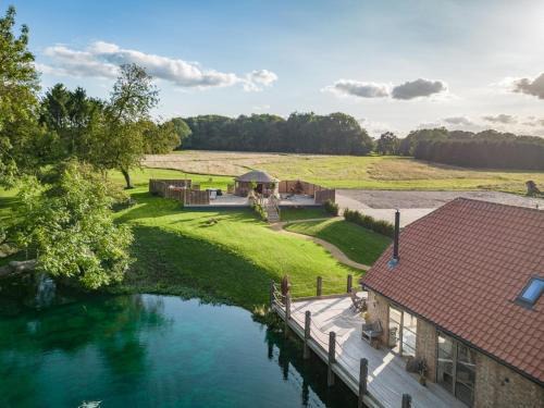 The Pond Barn