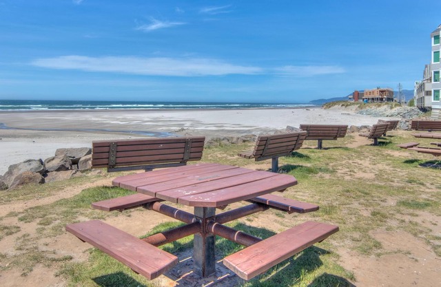 The Sandpiper - Rockaway