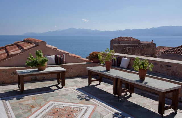 Theophano Art Hotel