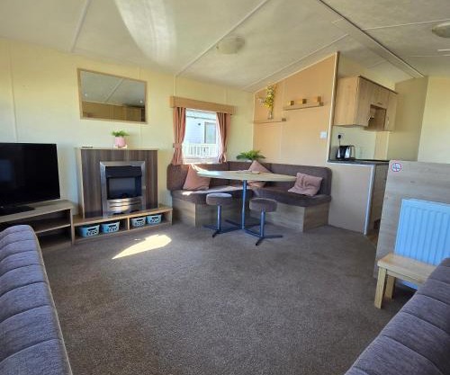 Thornwick bay- xantus grange 60