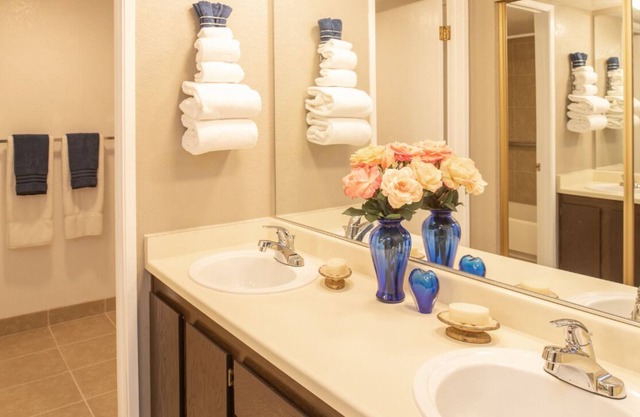 Thunderbird Resort Club - 1 Bedroom