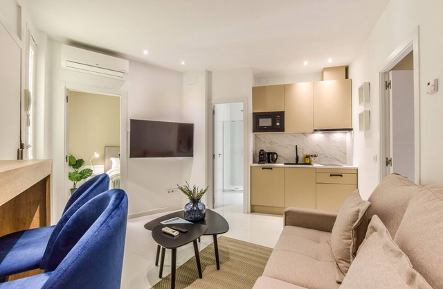 tIncredible renovated designer apartment 5ºI-D