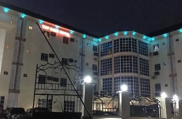 Top Rate Hotel