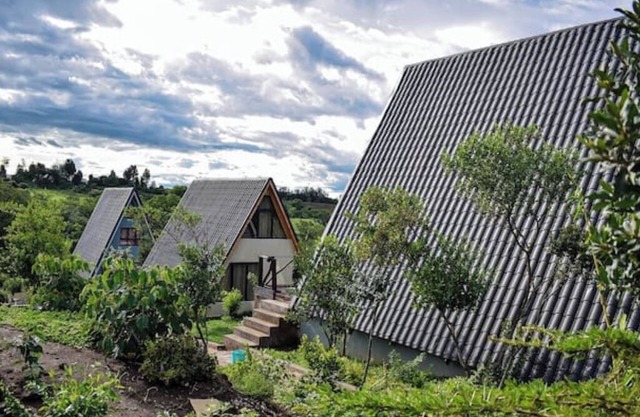 Topi cottages